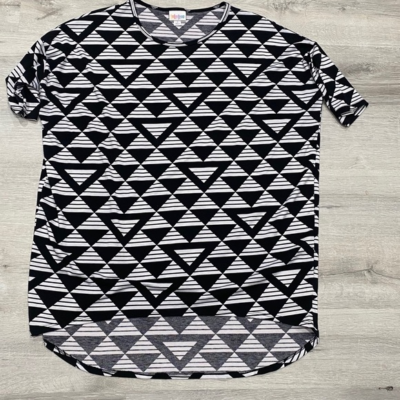 LulaRoe Irma 💕 - Picture 2 of 3